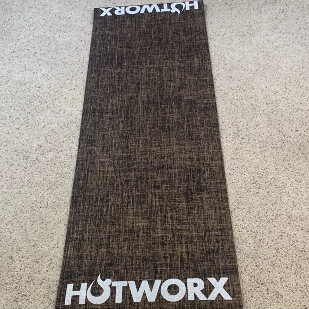 Hotworx mat. Very little use
